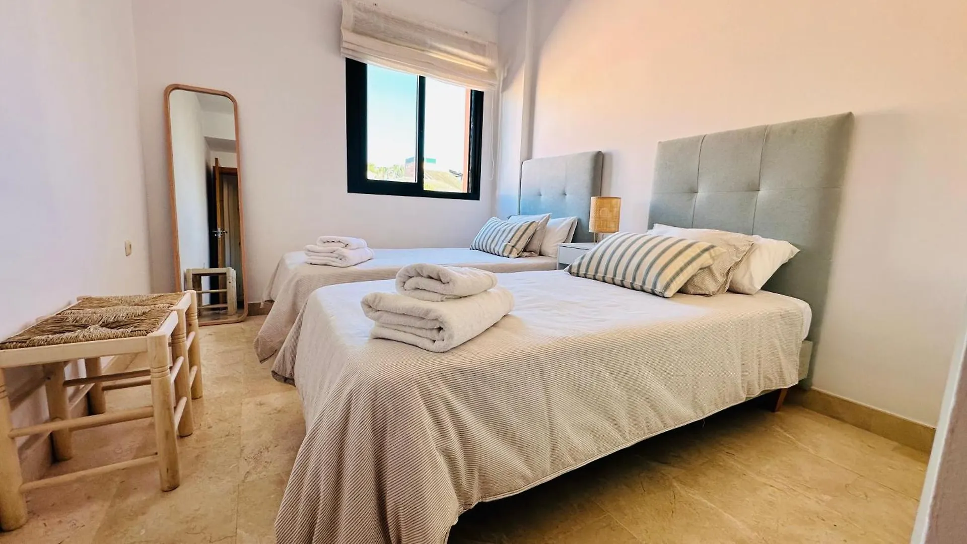 דירות מארבלה Fancy Duplex Penthouse In Carib Playa Cabopino